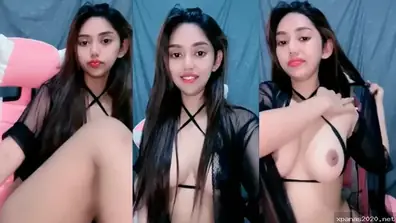 Baju Ketat Toket Gede Langsung Digrepe Becek